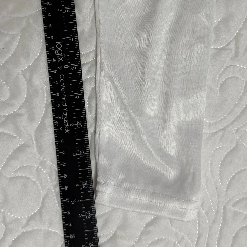 N/A black white